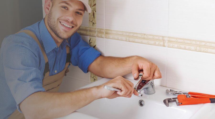 Handle or spout repair in Pickrell, NE